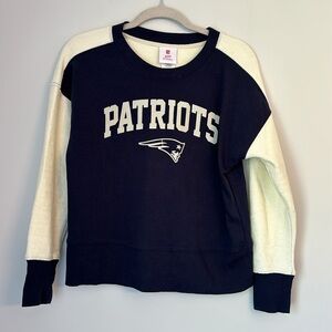 NFL Teens Apparel Patriots Pullover Size Small